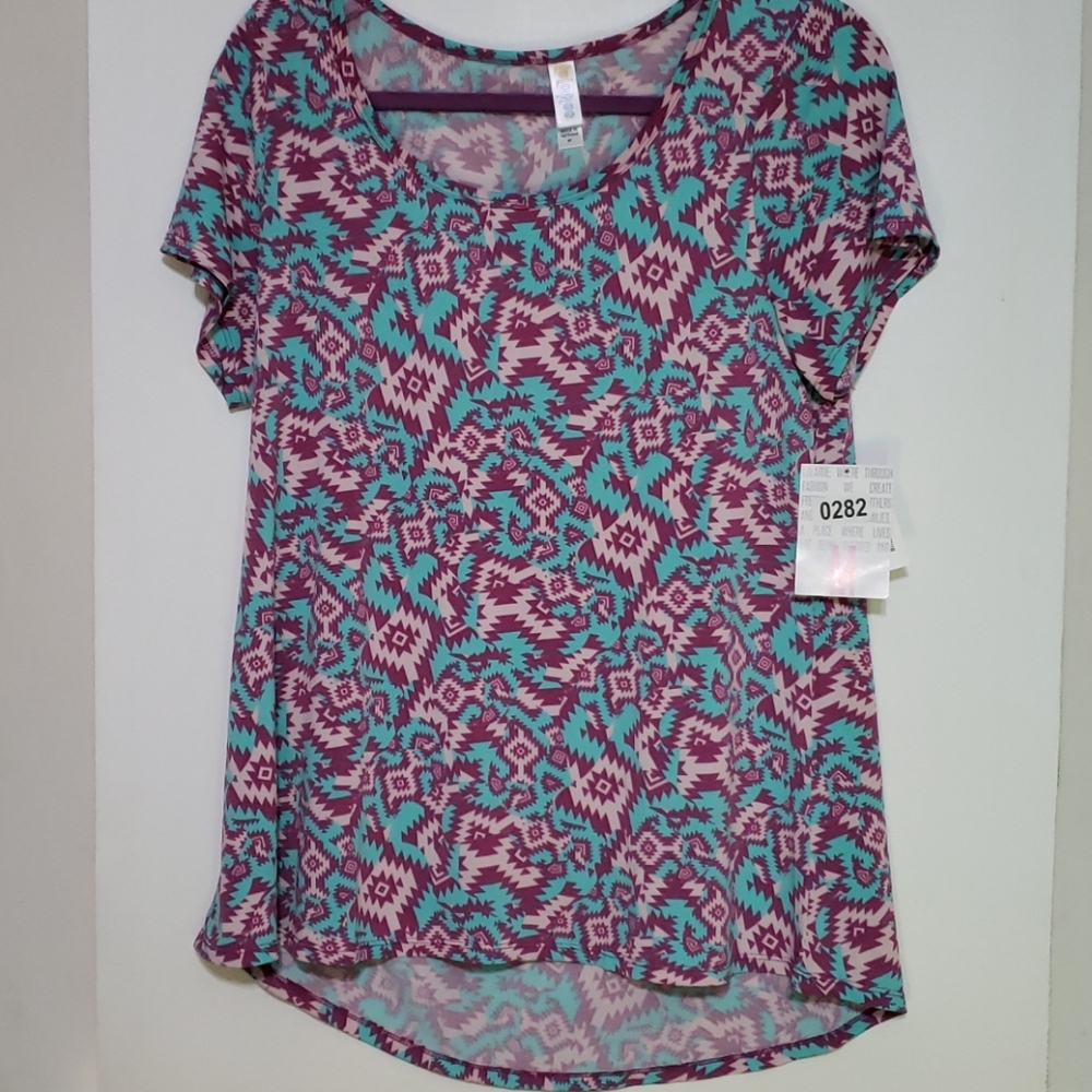 NWT LuLaRoe Classic T